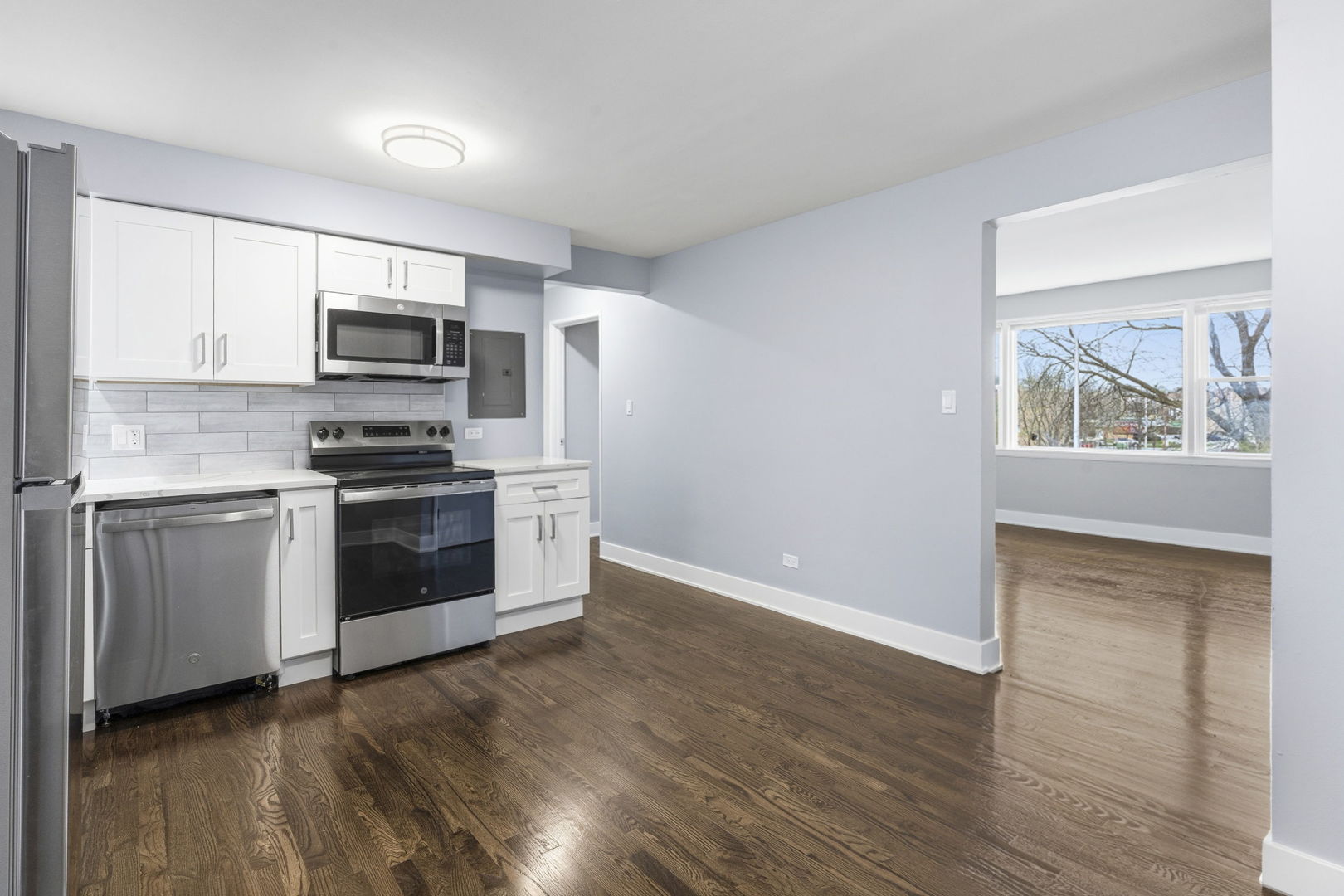 7900 S Merrill Avenue Unit: 3E