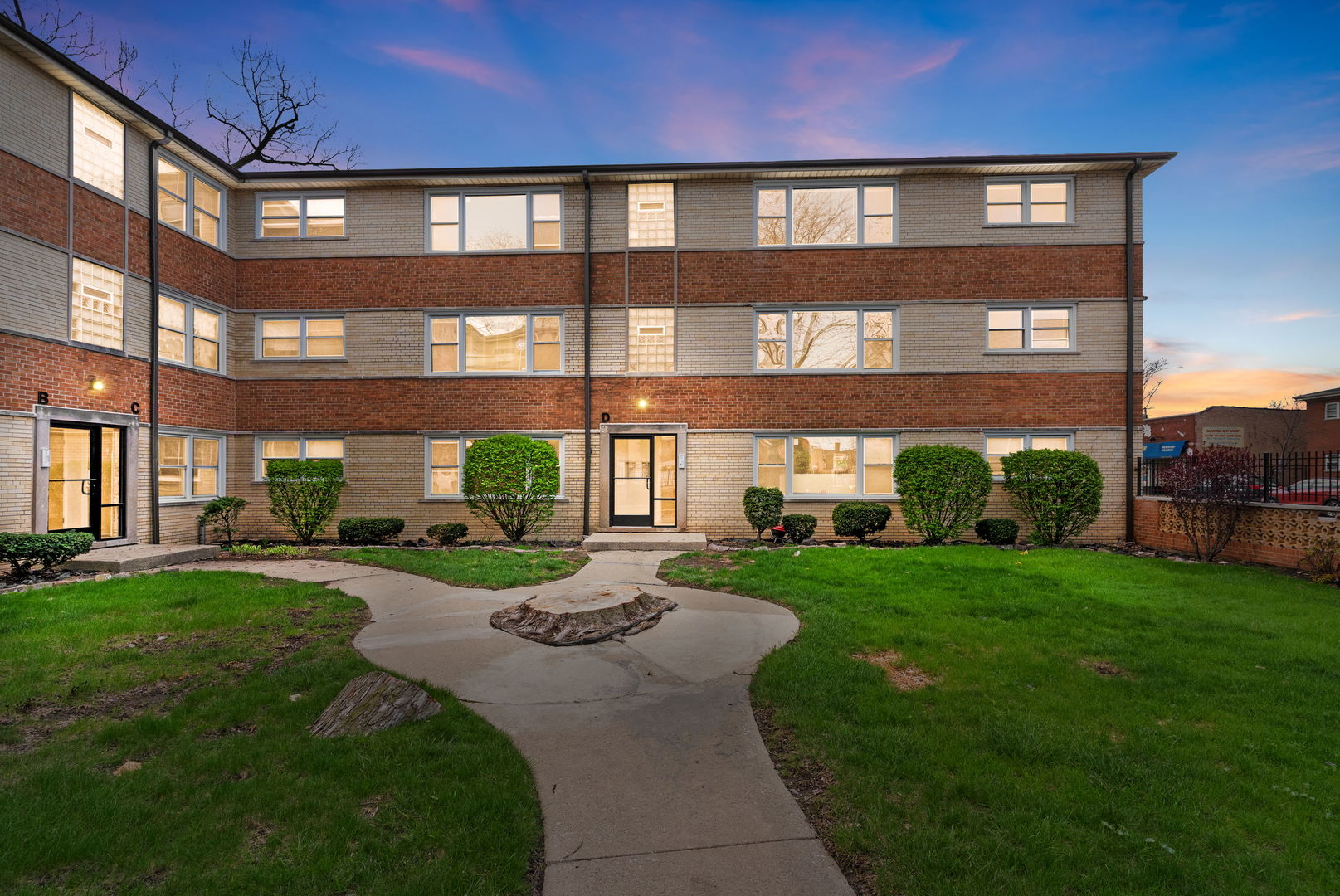 7900 S Merrill Avenue Unit: 3E