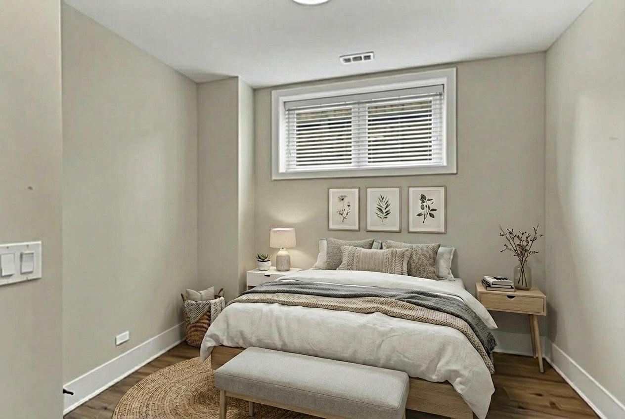 4846 S Saint Lawrence Avenue Unit: 101