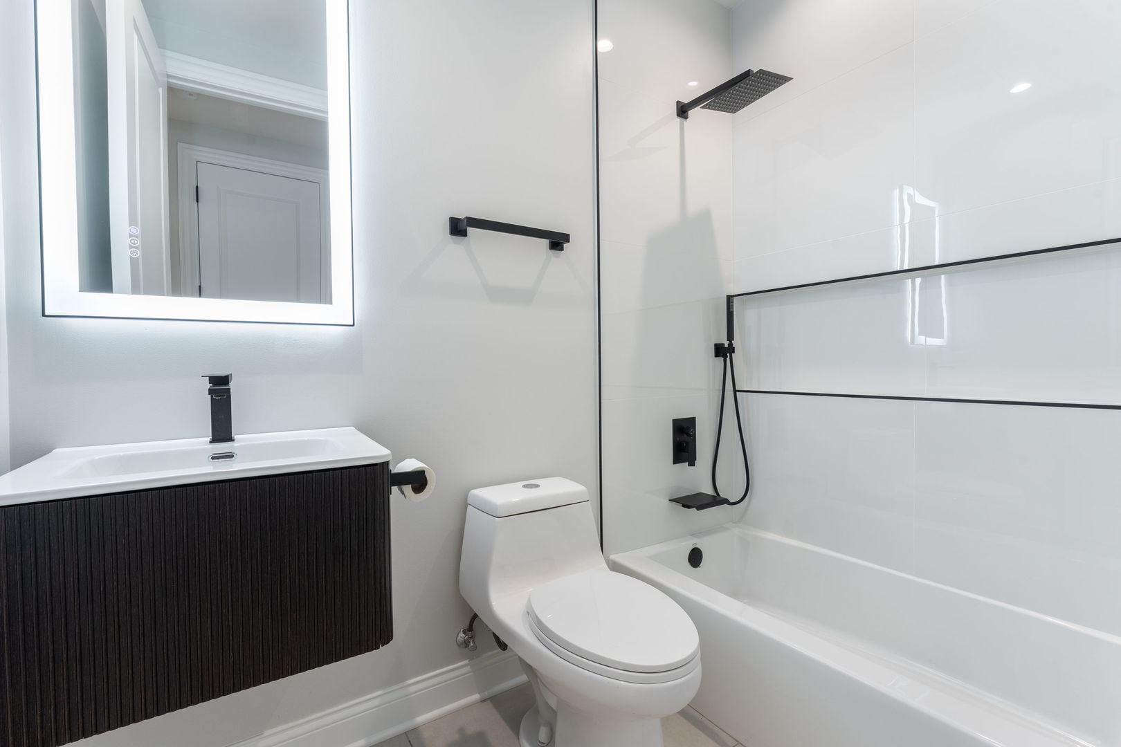4817 S Wabash Avenue Unit: 2