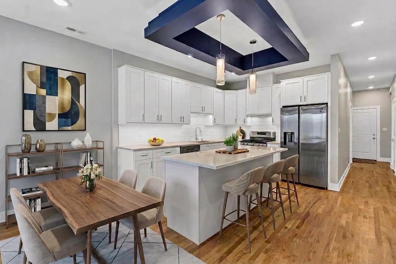 4101 S Drexel Avenue Unit: 302
