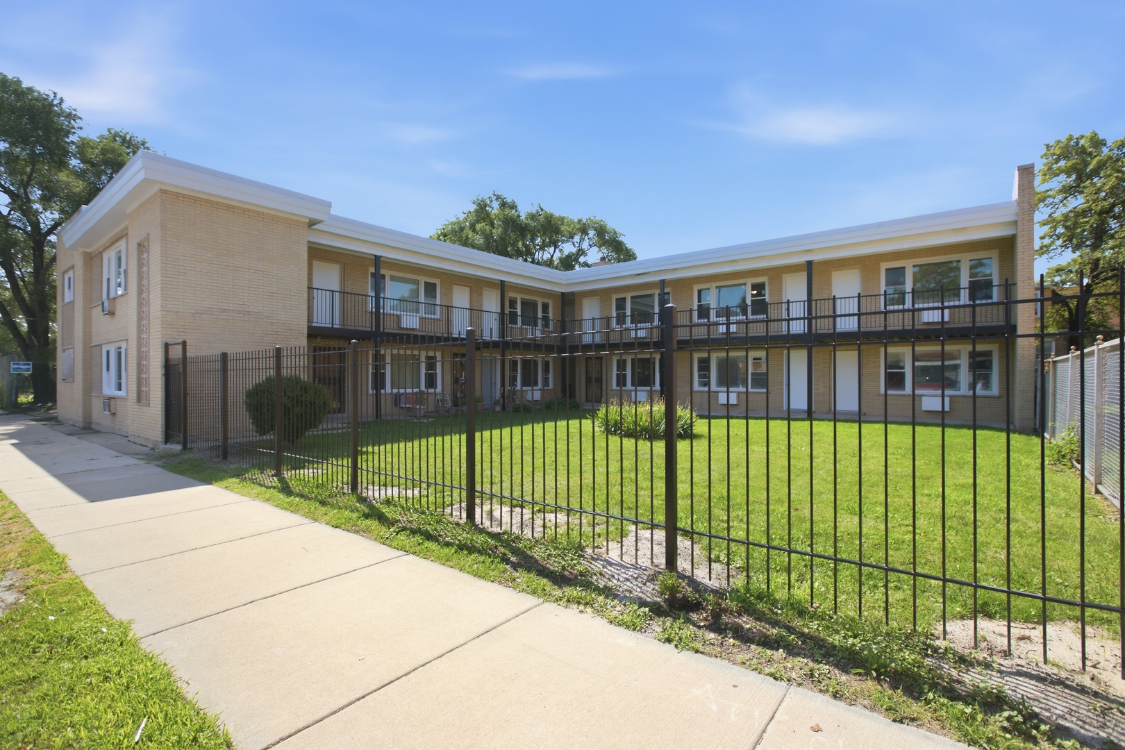 2537 E 83rd Street Unit: 1
