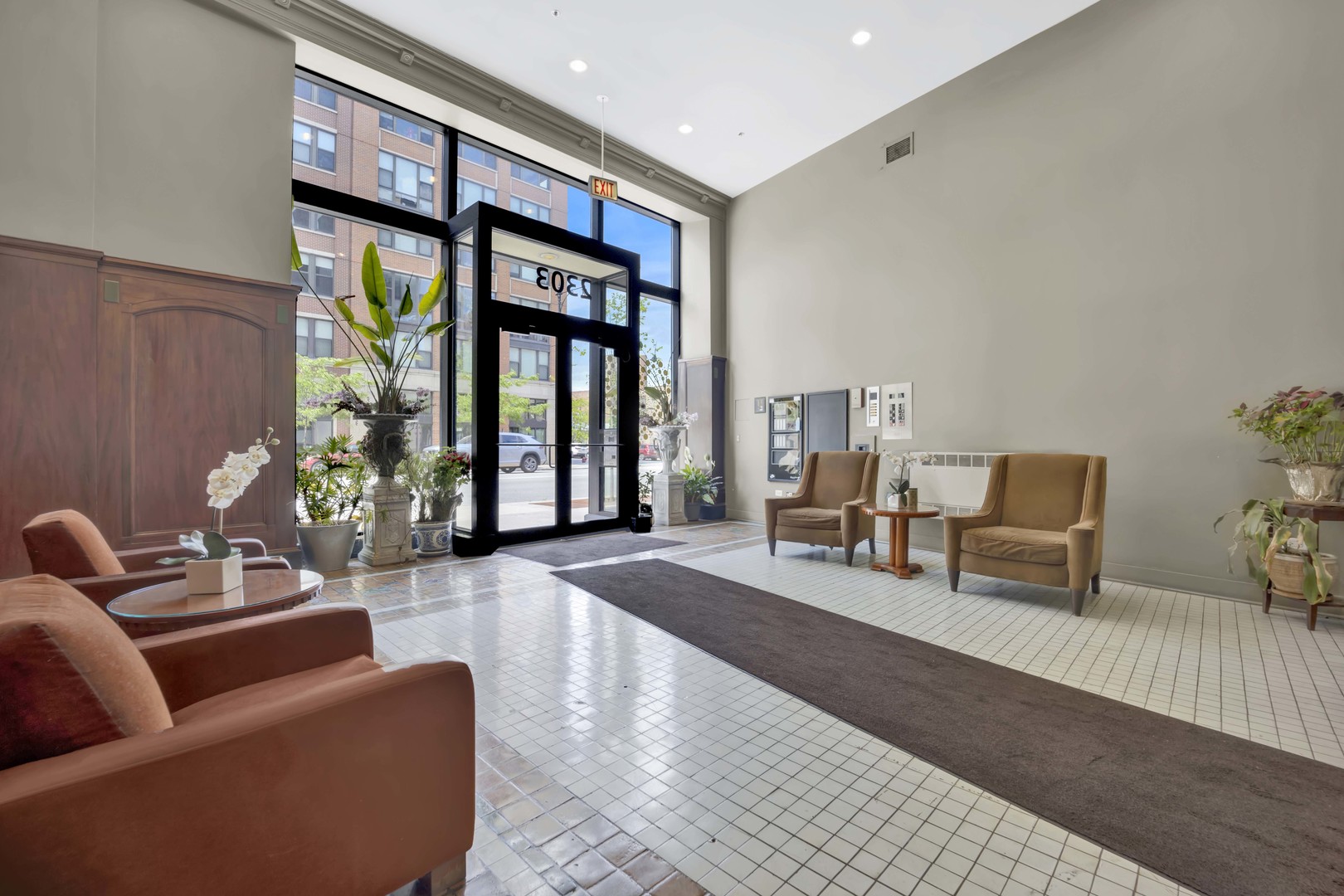 2303 S MICHIGAN Avenue Unit: 507