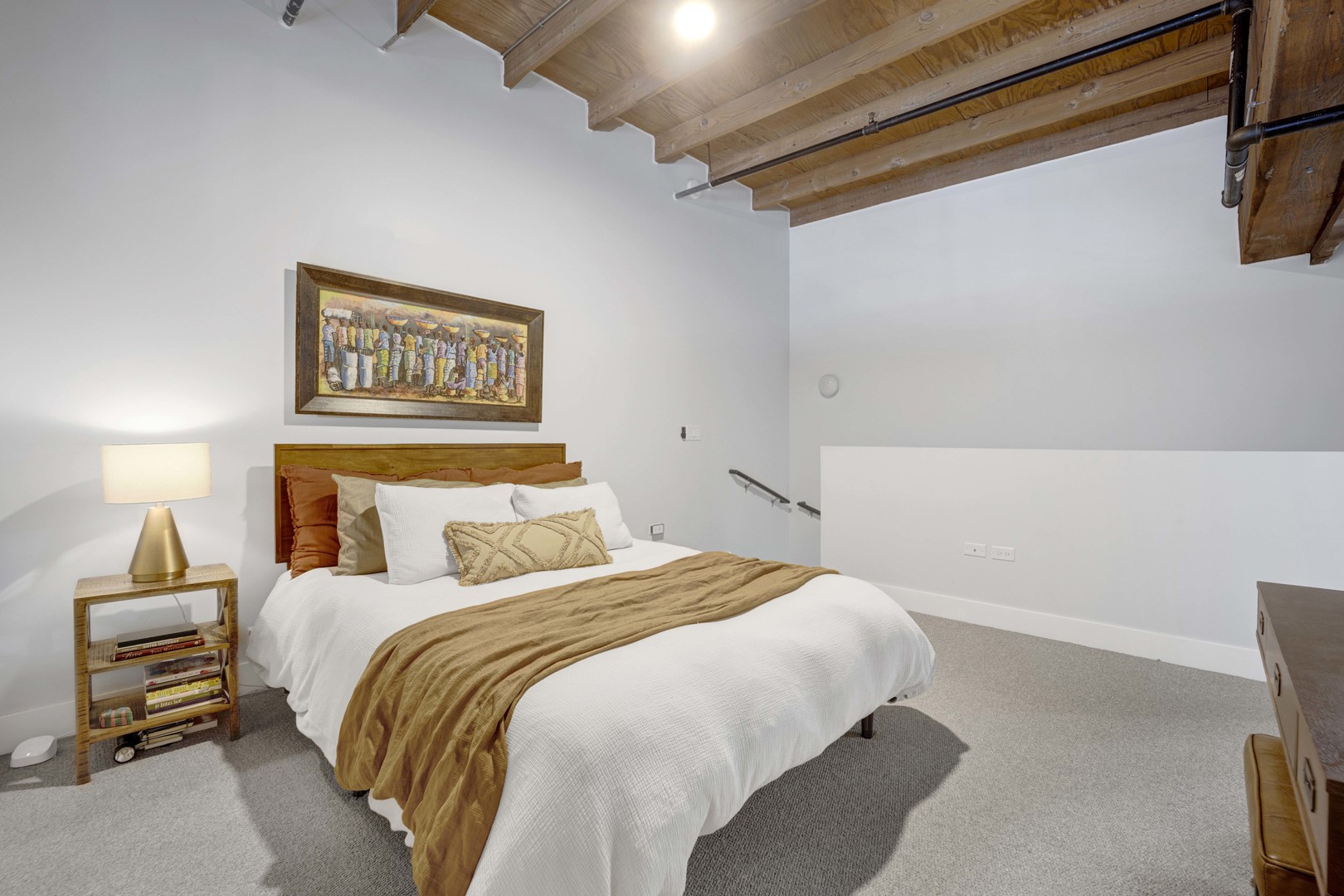 2303 S MICHIGAN Avenue Unit: 507