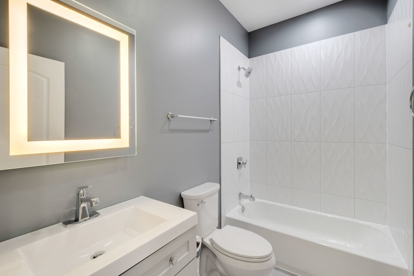 6418 S Champlain Avenue Unit: 1