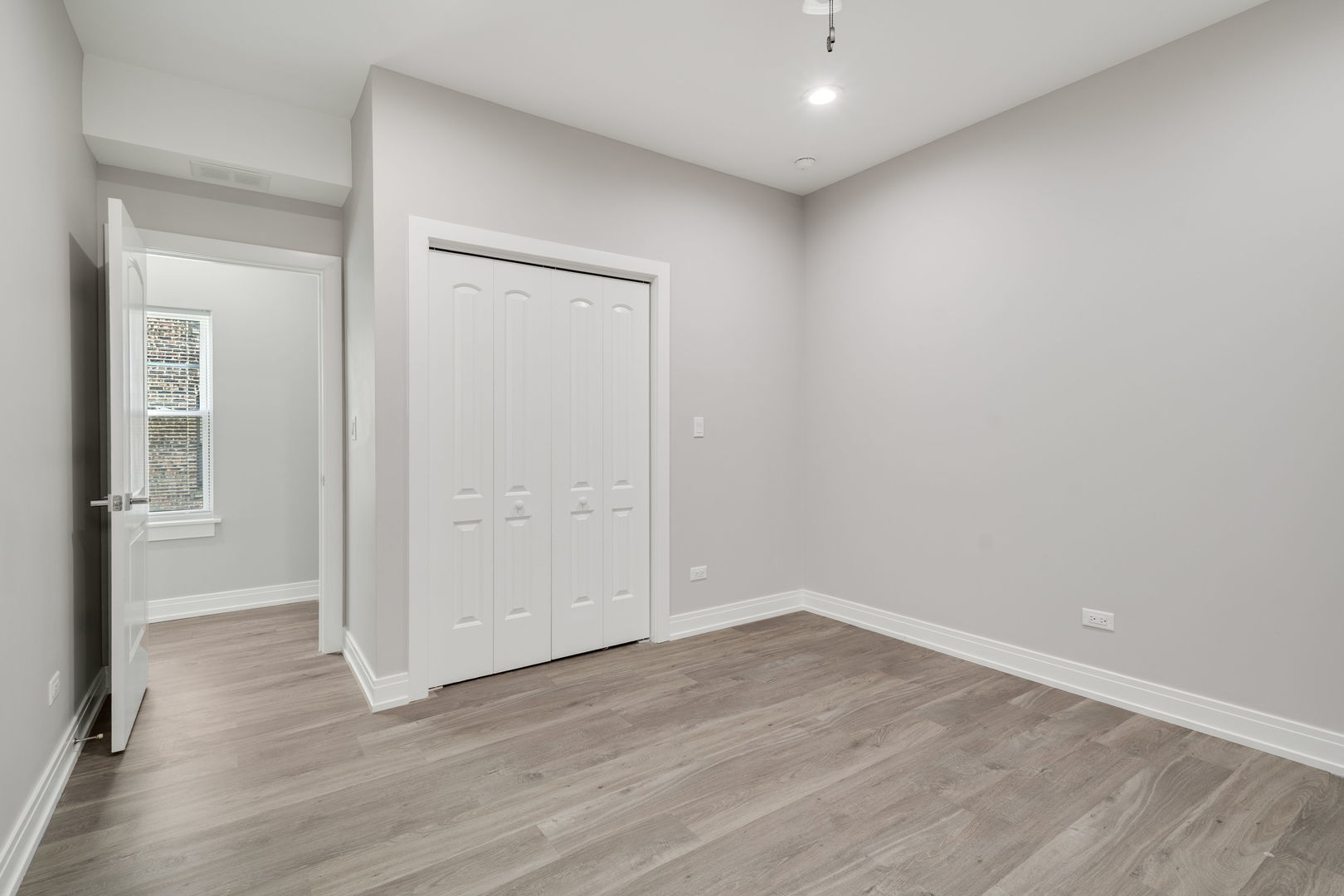 6418 S Champlain Avenue Unit: 1