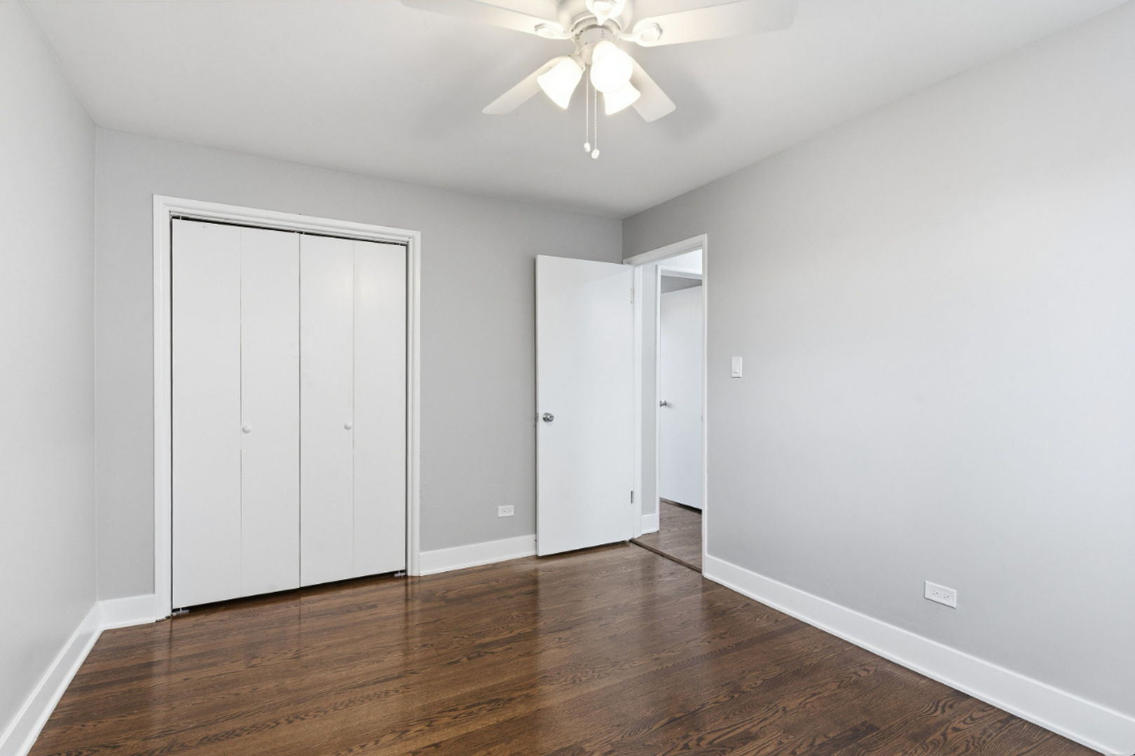 7900 S Merrill Avenue Unit: 2E