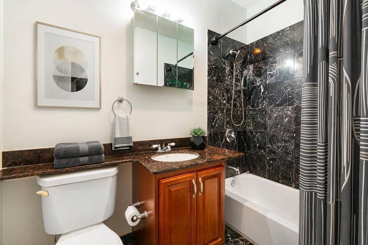 6324 S Kimbark Avenue Unit: 104