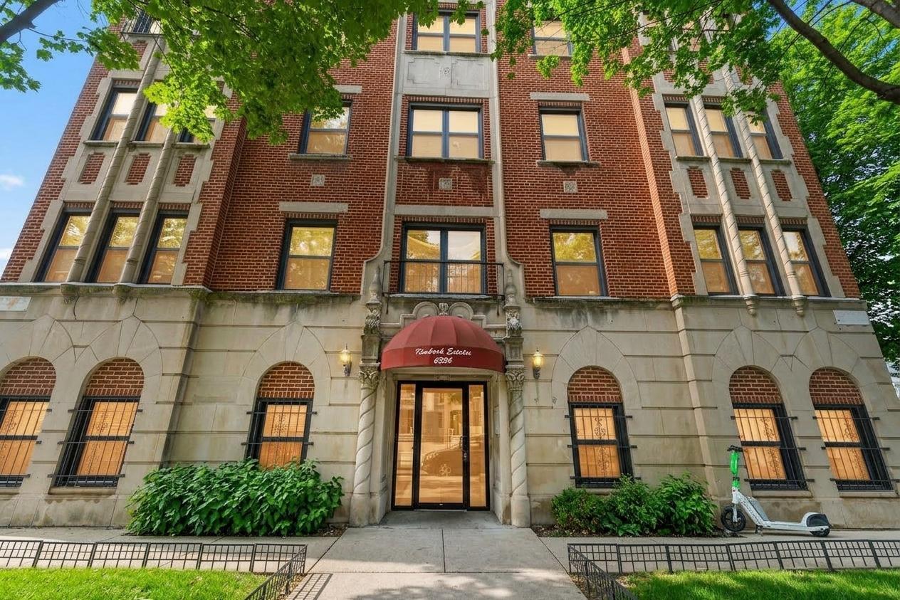 6324 S Kimbark Avenue Unit: 104