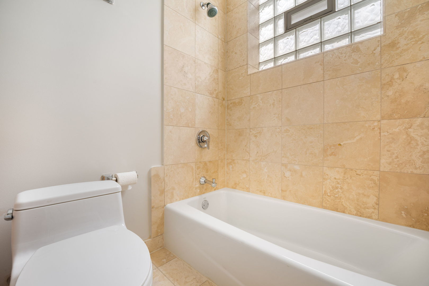 4427 S Oakenwald Avenue Unit: 4