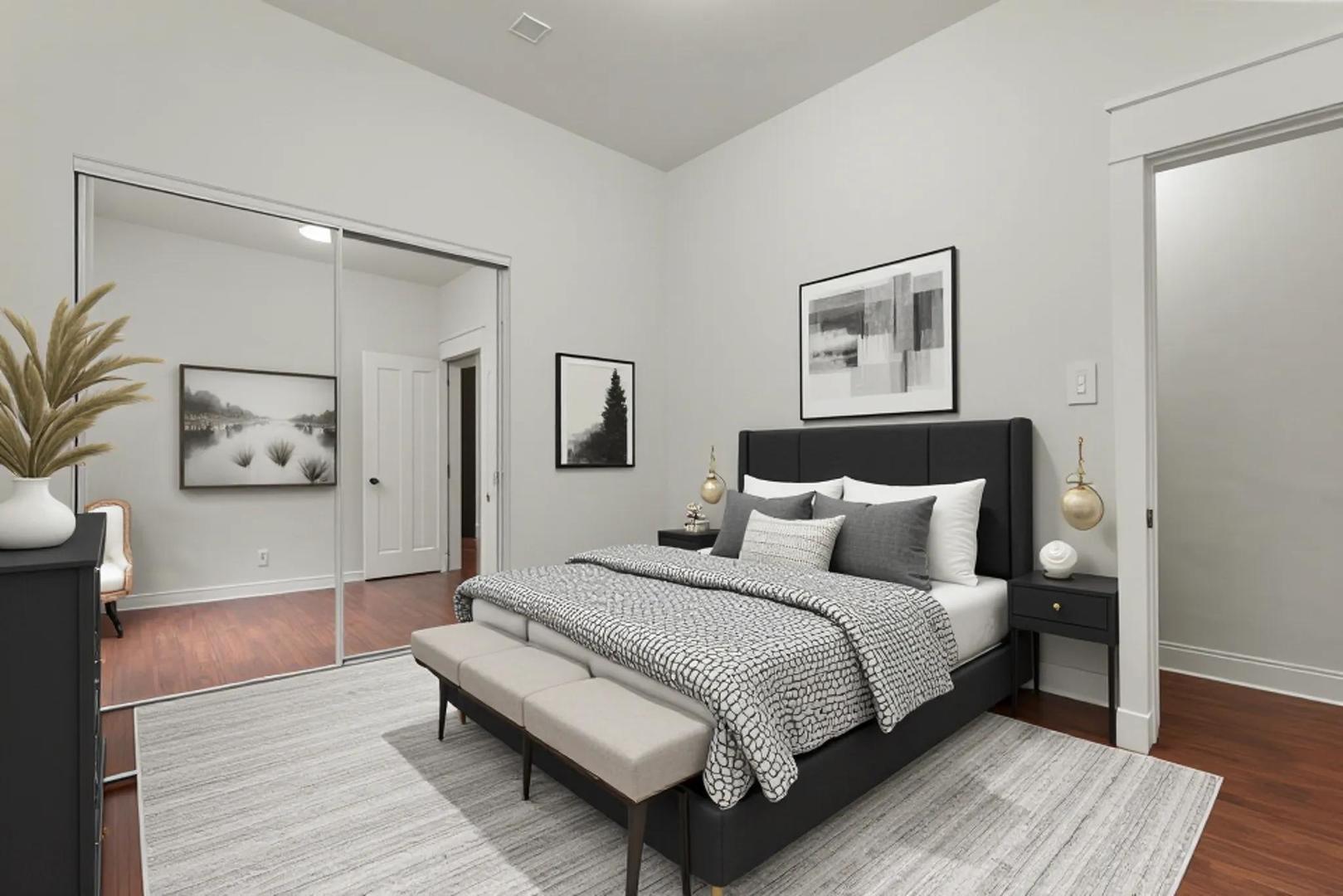 6102 S Kimbark Avenue Unit: 2W