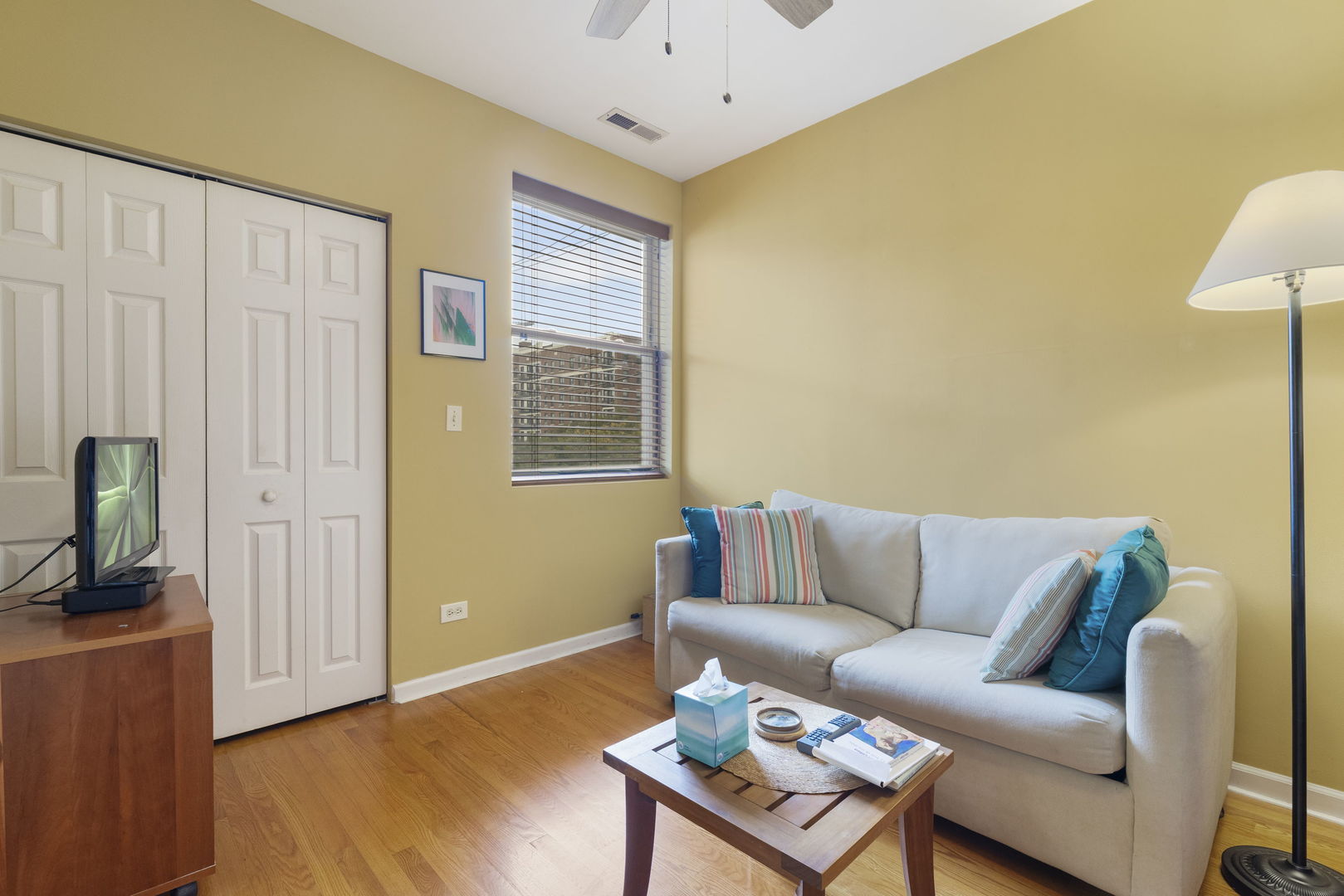 4710 S Ellis Avenue Unit: 3N