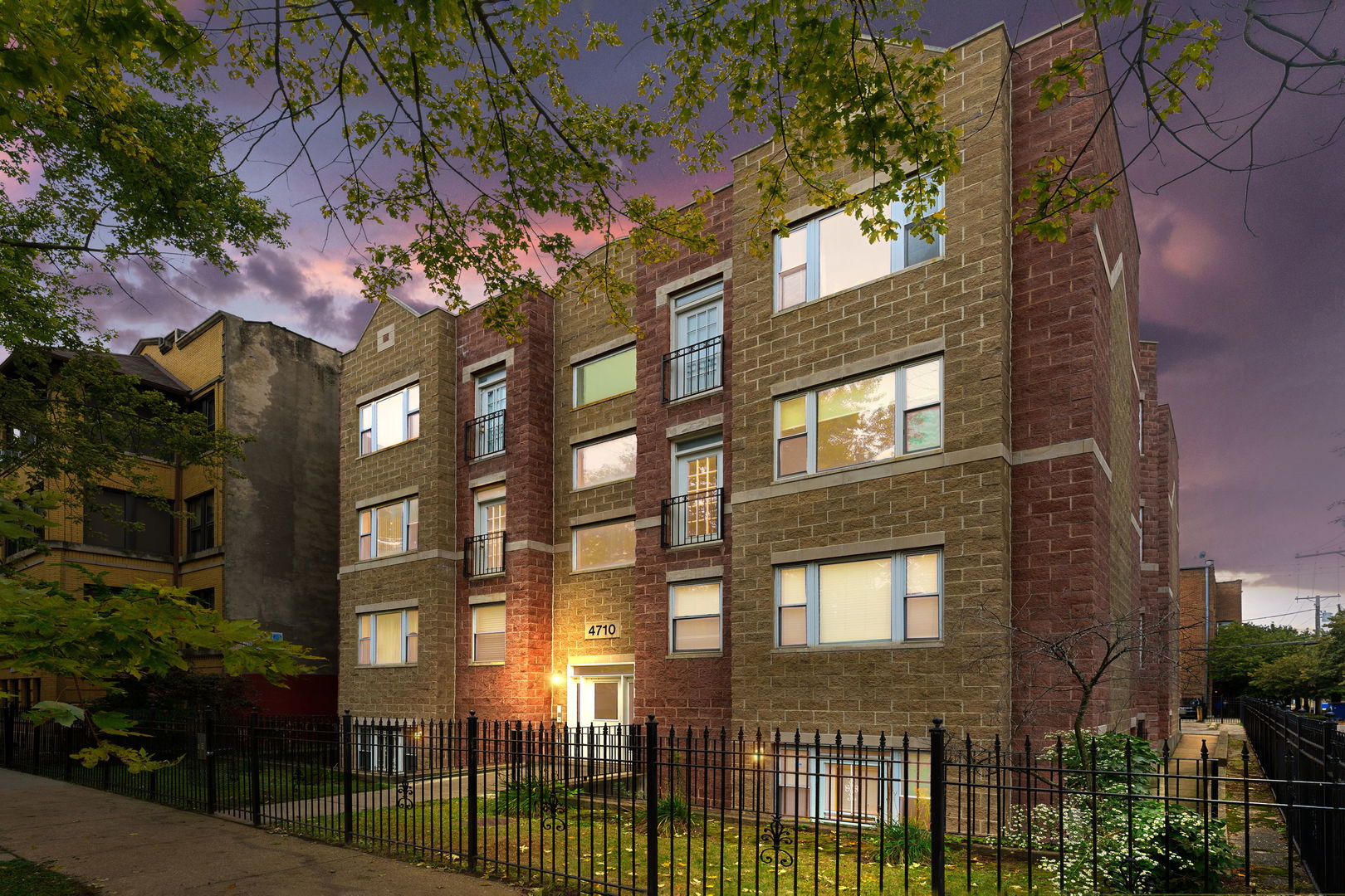 4710 S Ellis Avenue Unit: 3N