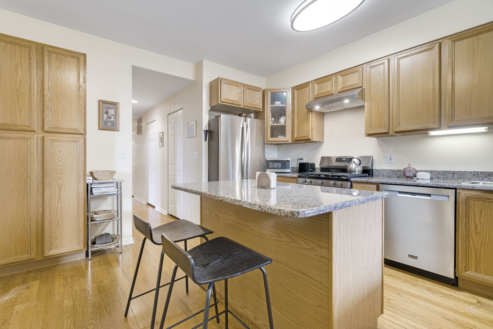 4710 S Ellis Avenue Unit: 3N