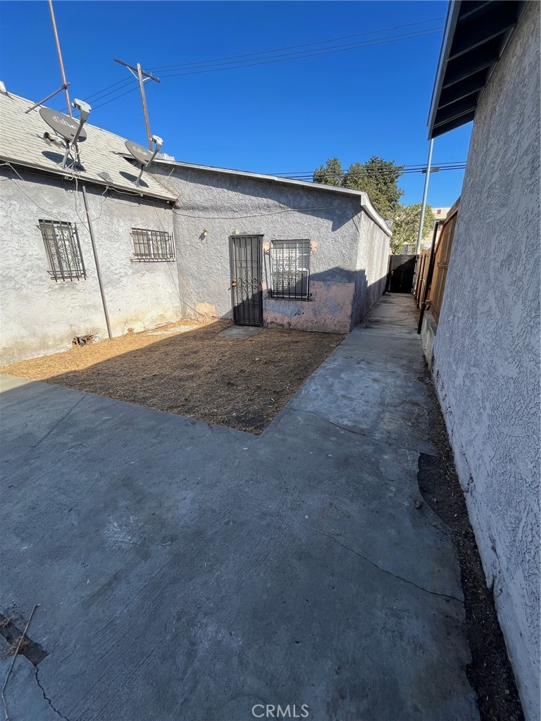 5515 S Hoover Street