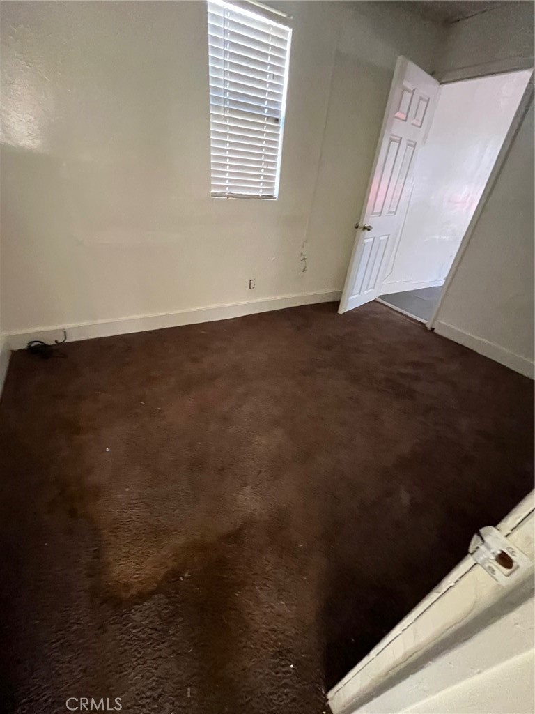 5515 S Hoover Street