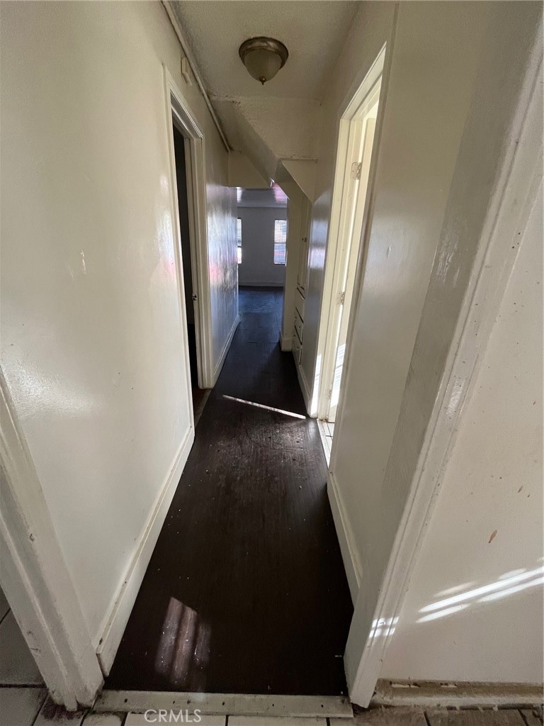 5515 S Hoover Street