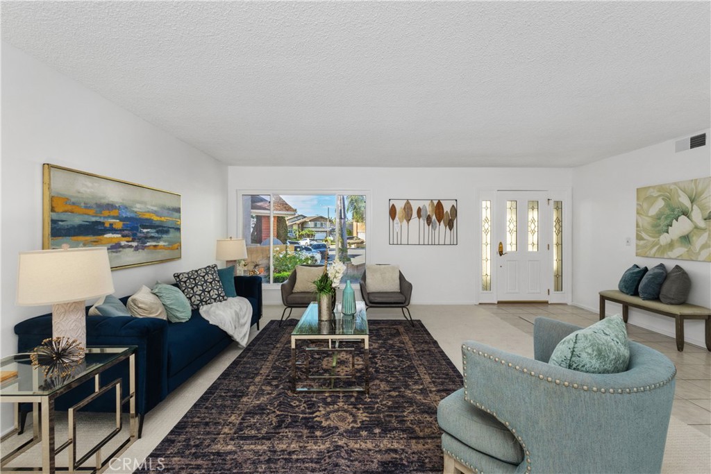 2210 E. Oshkosh Circle