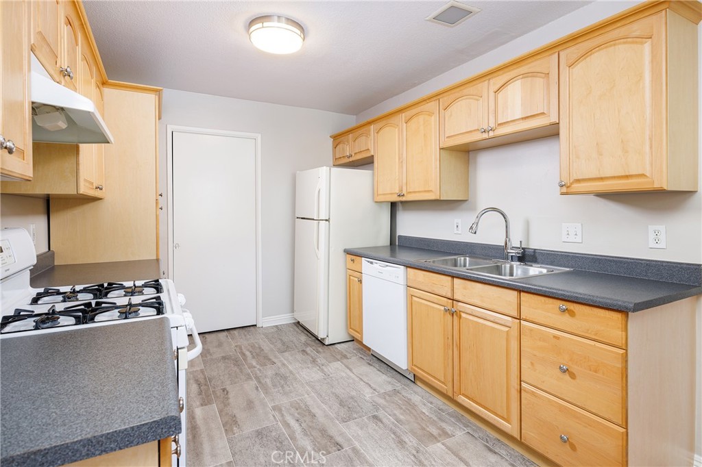 4216 La Casita Way Unit: 3