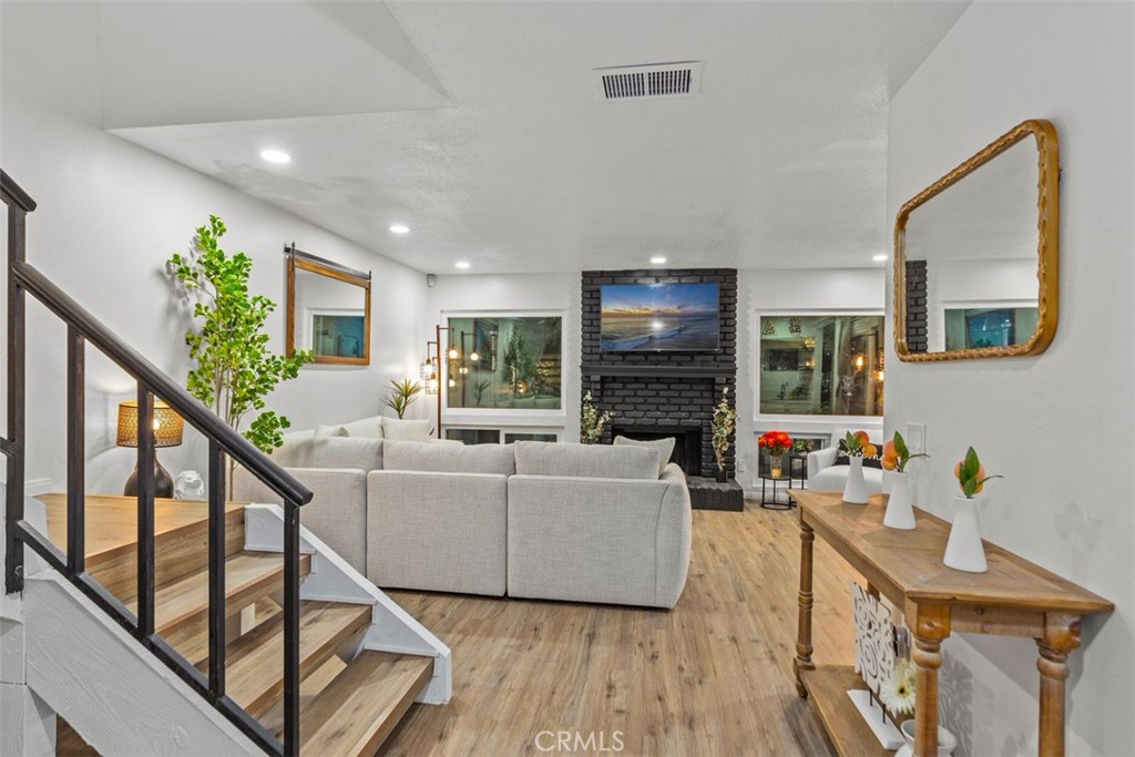 150 S Stonebrook Drive 2