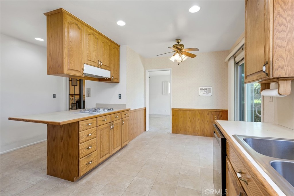 1913 S Norma Lane