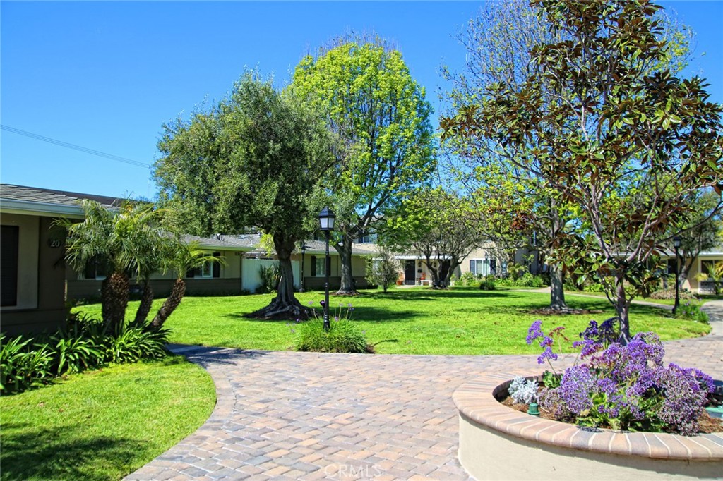 1741 Tustin Avenue 17c