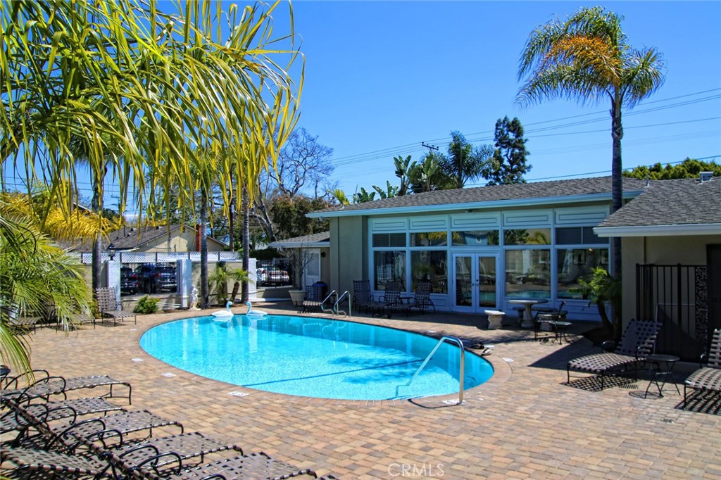 1741 Tustin Avenue 17c