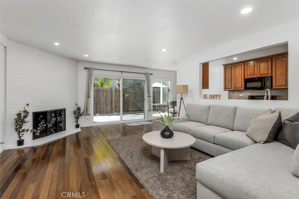 1741 Tustin Avenue 17c