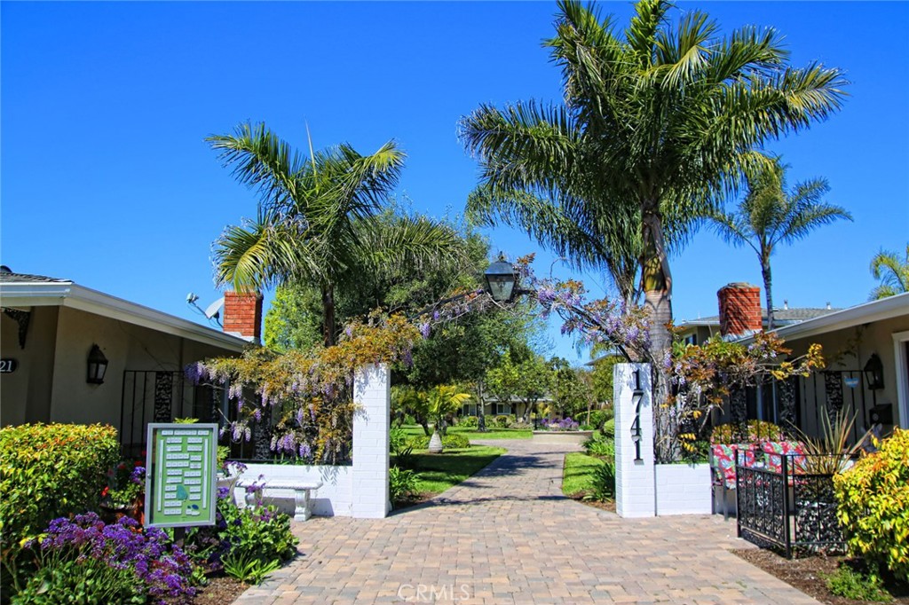 1741 Tustin Avenue 17c