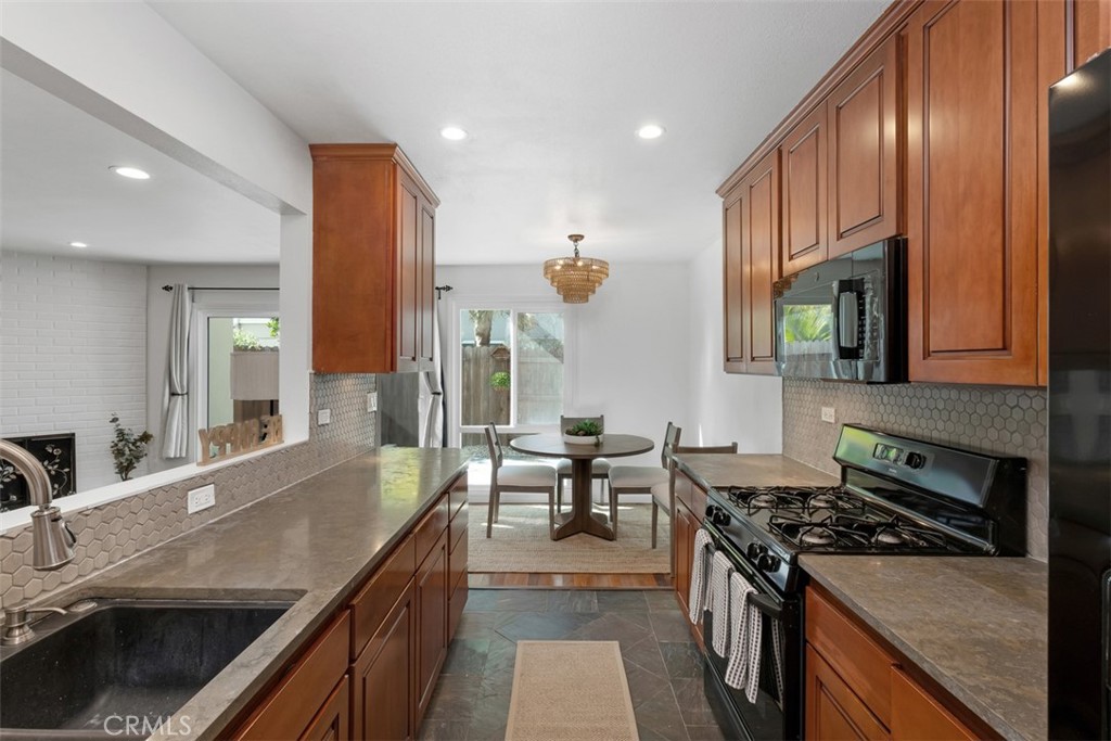 1741 Tustin Avenue 17c