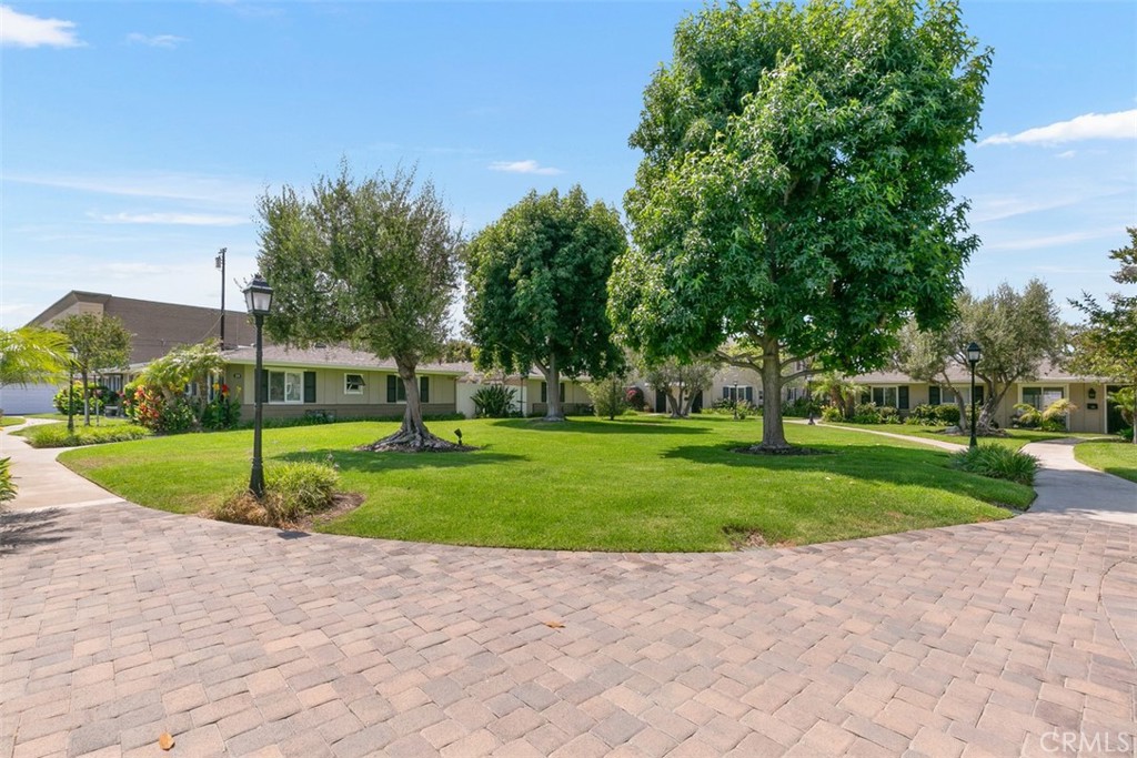 1741 Tustin Avenue 17c