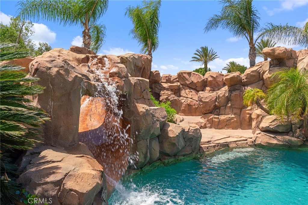 3988 Shady Ridge