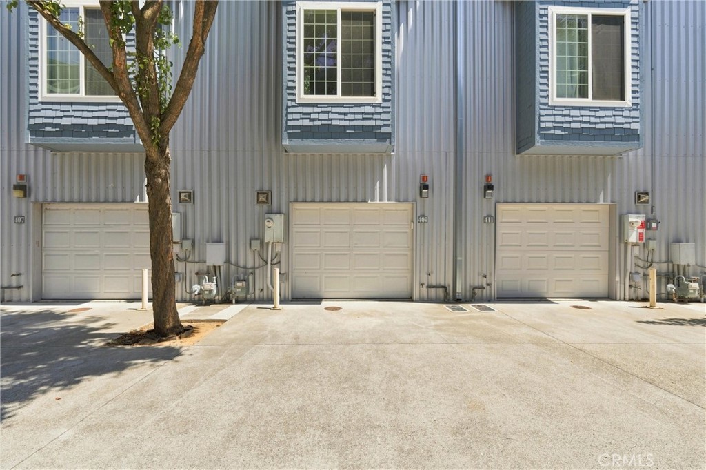 409 Harriet Lane