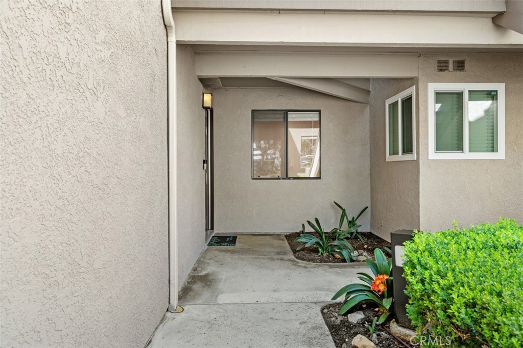 28081 Montecito 7