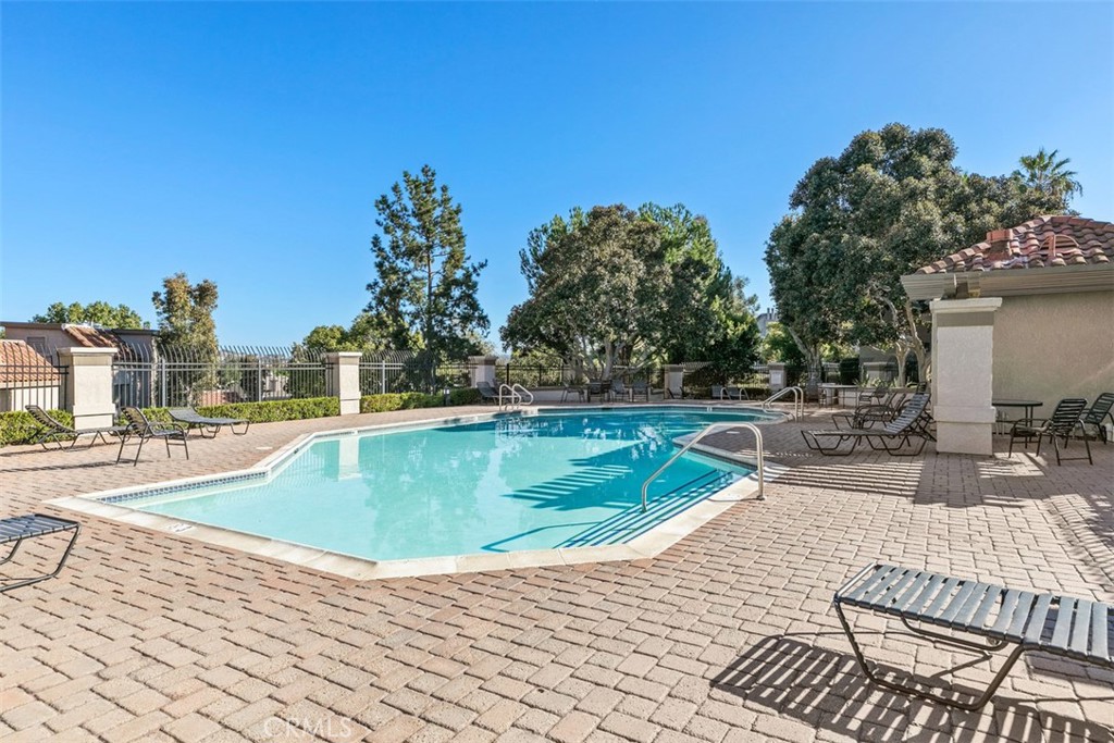 28081 Montecito 7