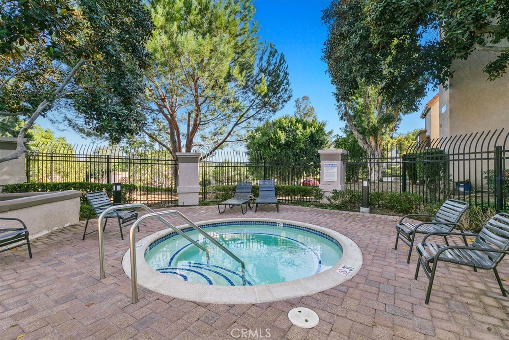 28081 Montecito 7