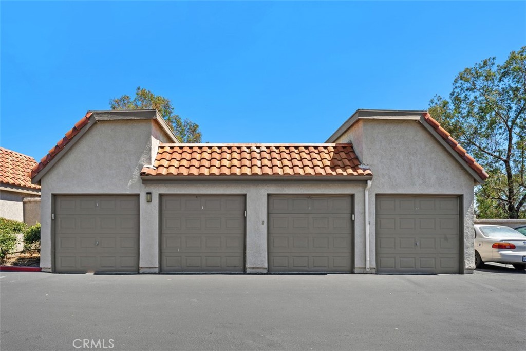 28081 Montecito 7
