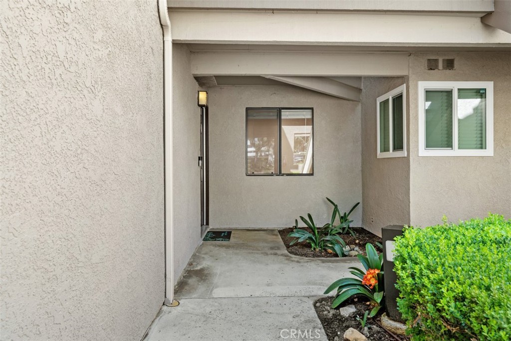 28081 Montecito 7