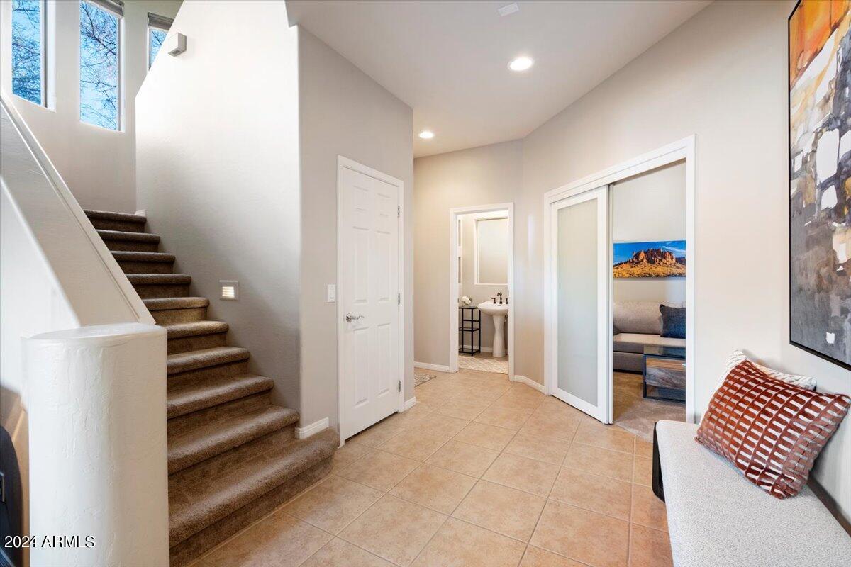 7445 E EAGLE CREST Drive Unit: 1142