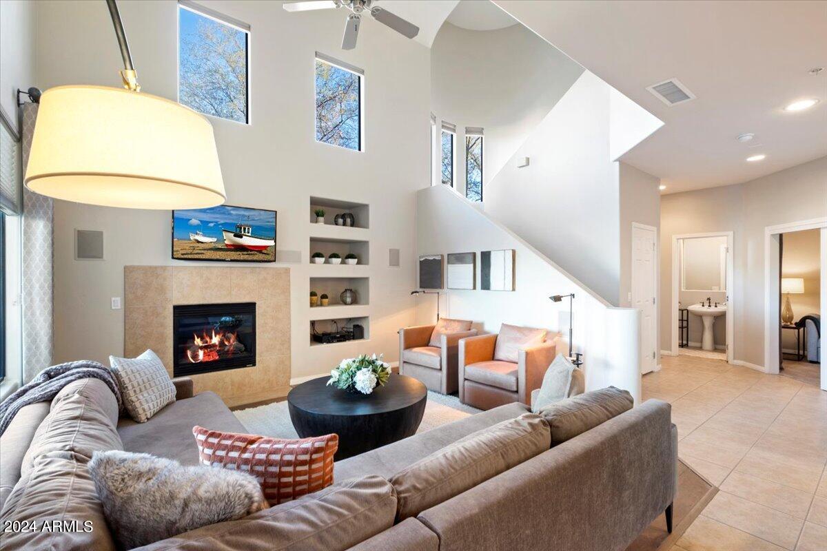7445 E EAGLE CREST Drive Unit: 1142