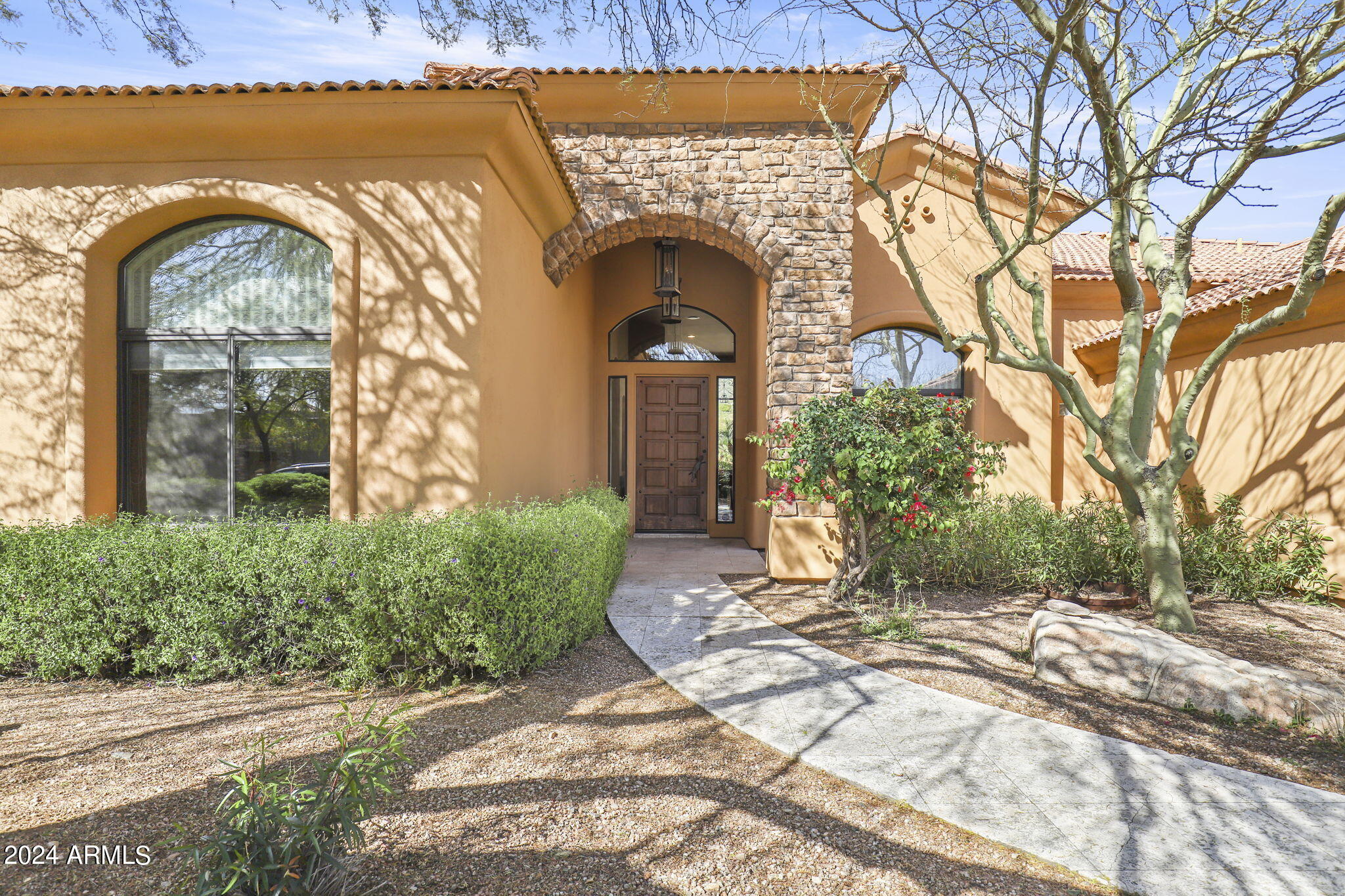 11730 E BLOOMFIELD Drive