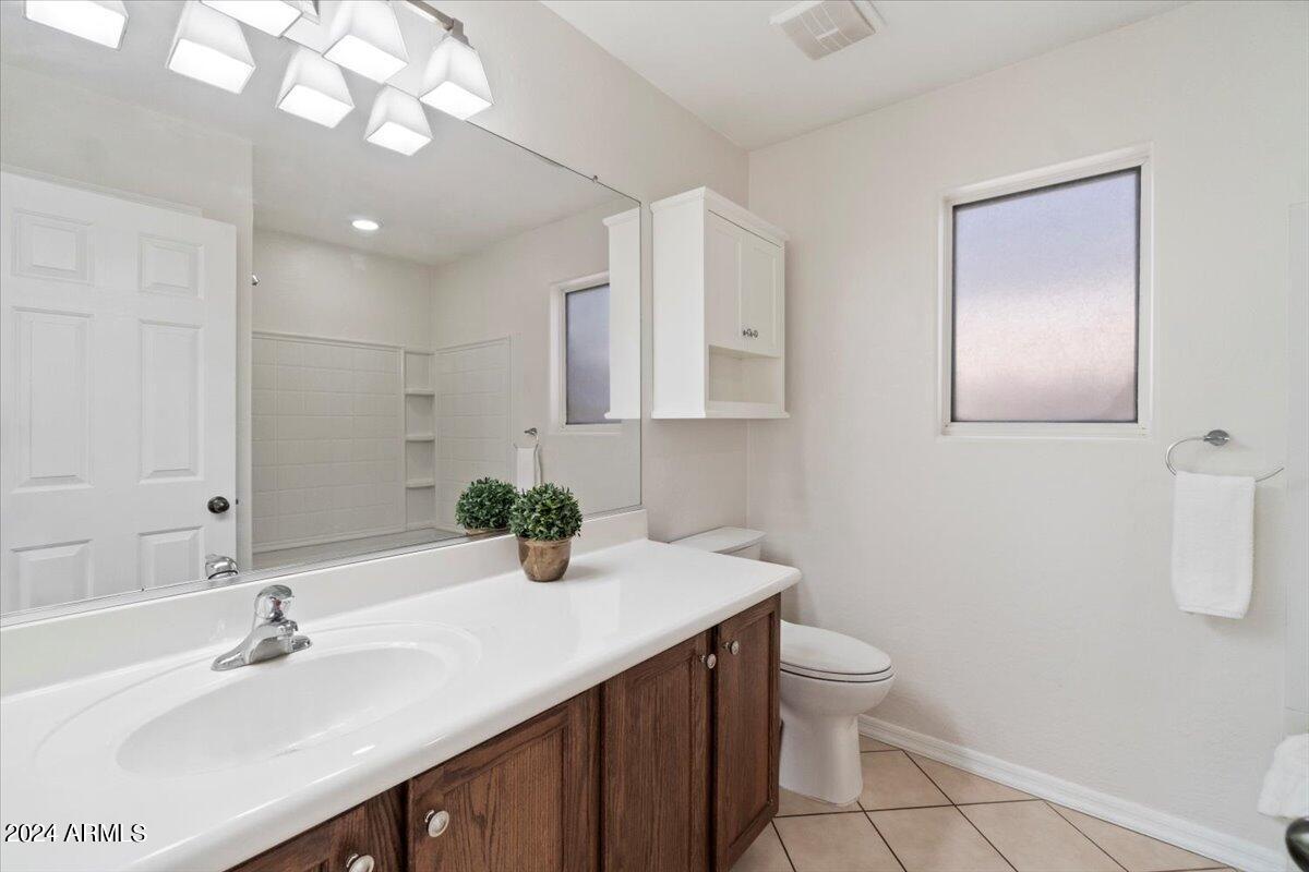 959 W DESERT MOUNTAIN Drive