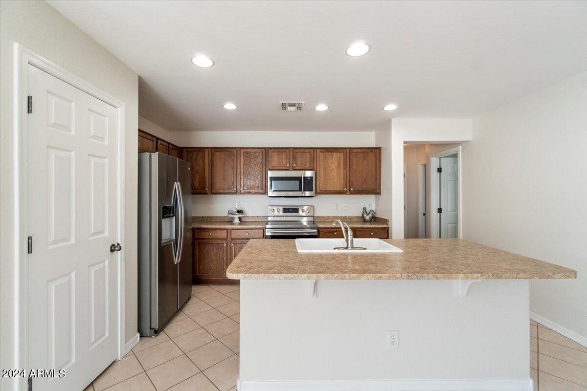 959 W DESERT MOUNTAIN Drive