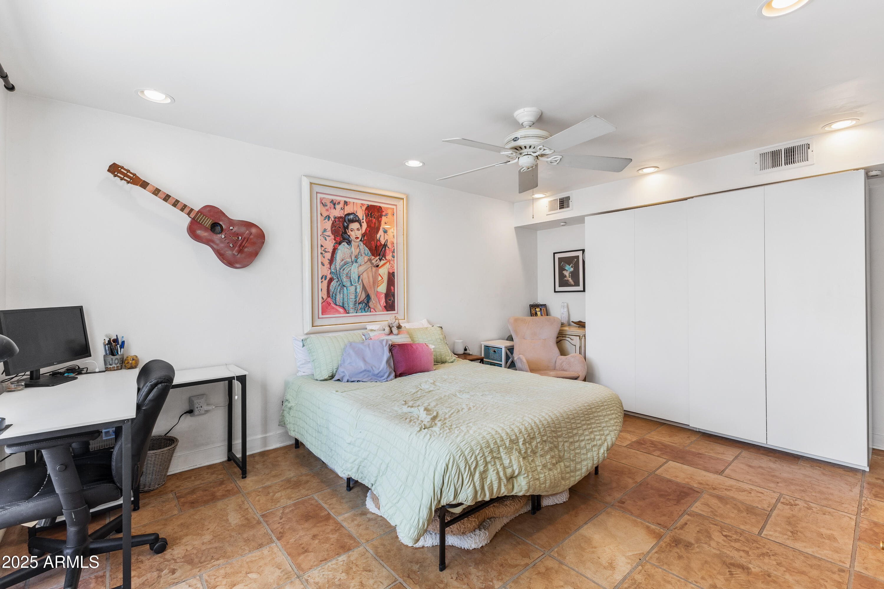 2330 E COLTER Street, Phoenix