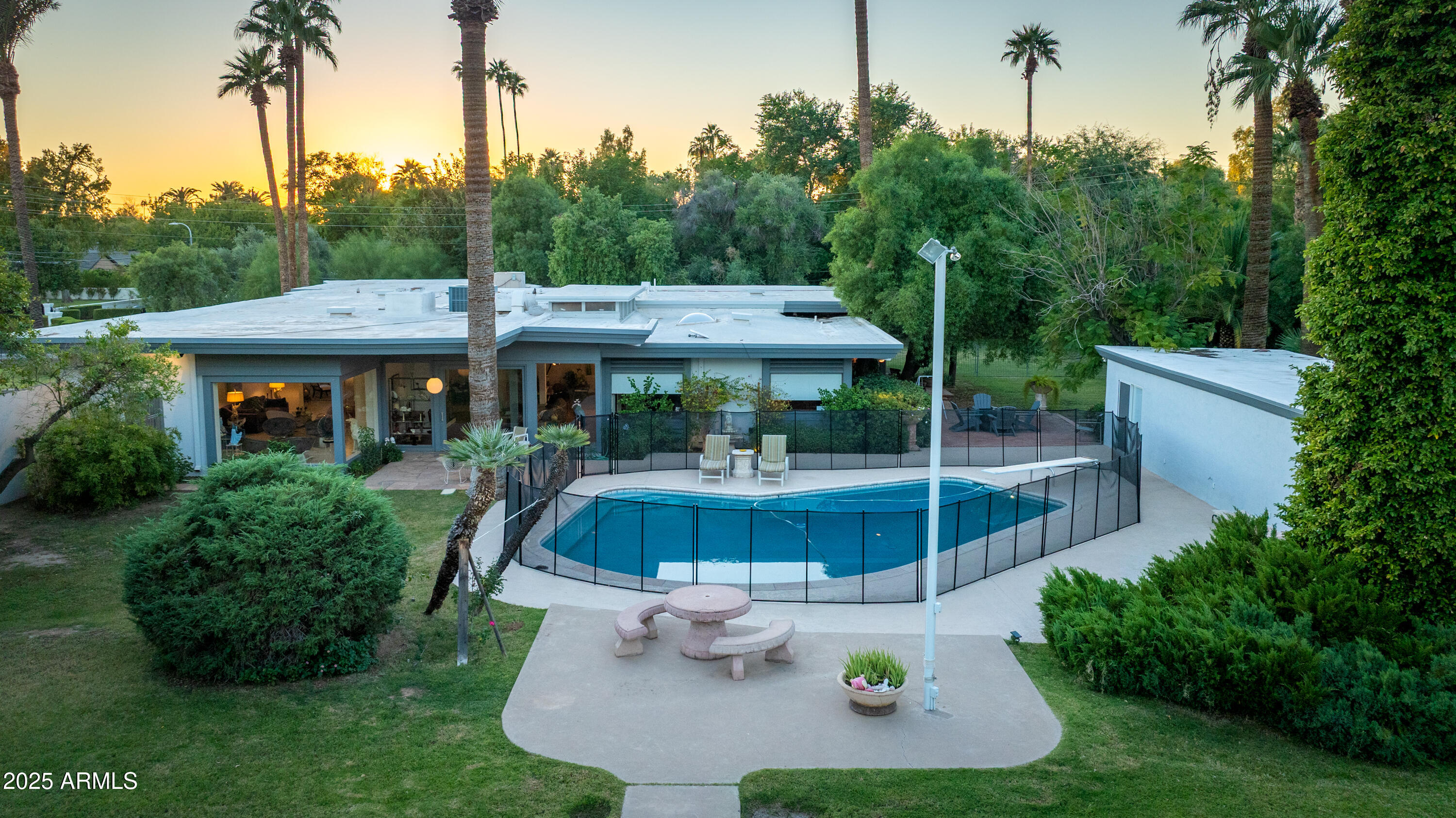 2330 E COLTER Street, Phoenix