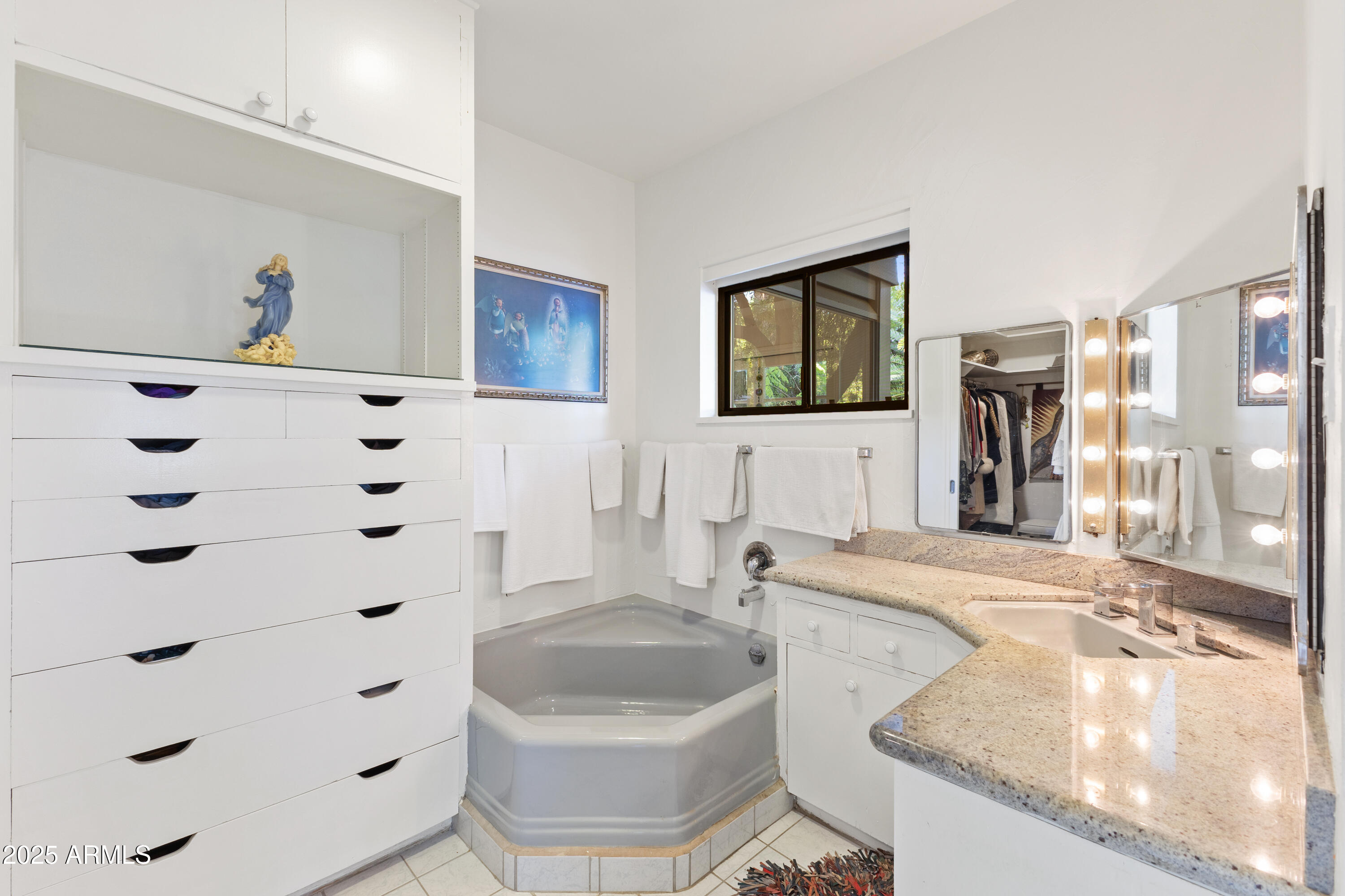 2330 E COLTER Street, Phoenix