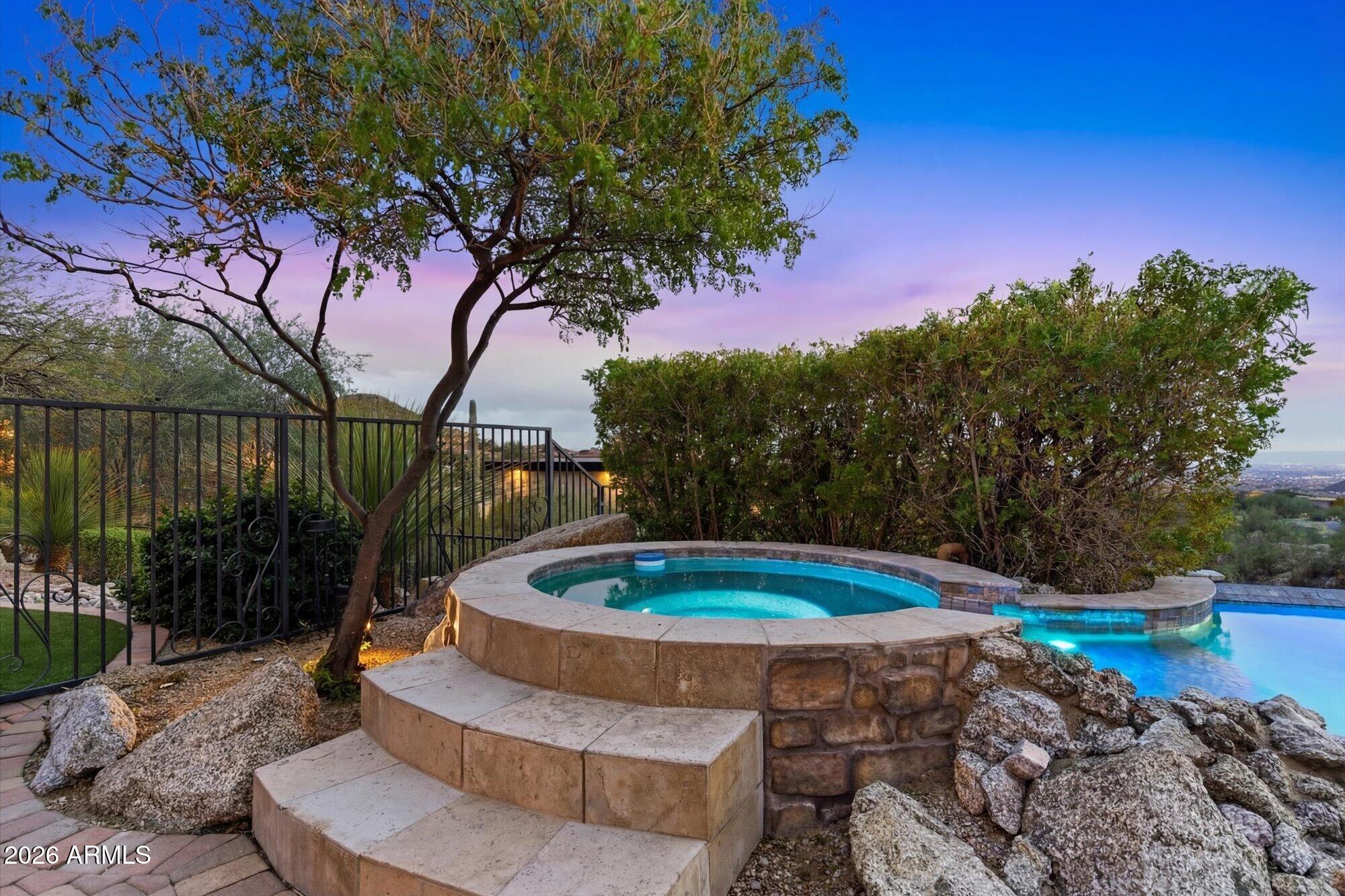 8407 E VIEW CREST Circle