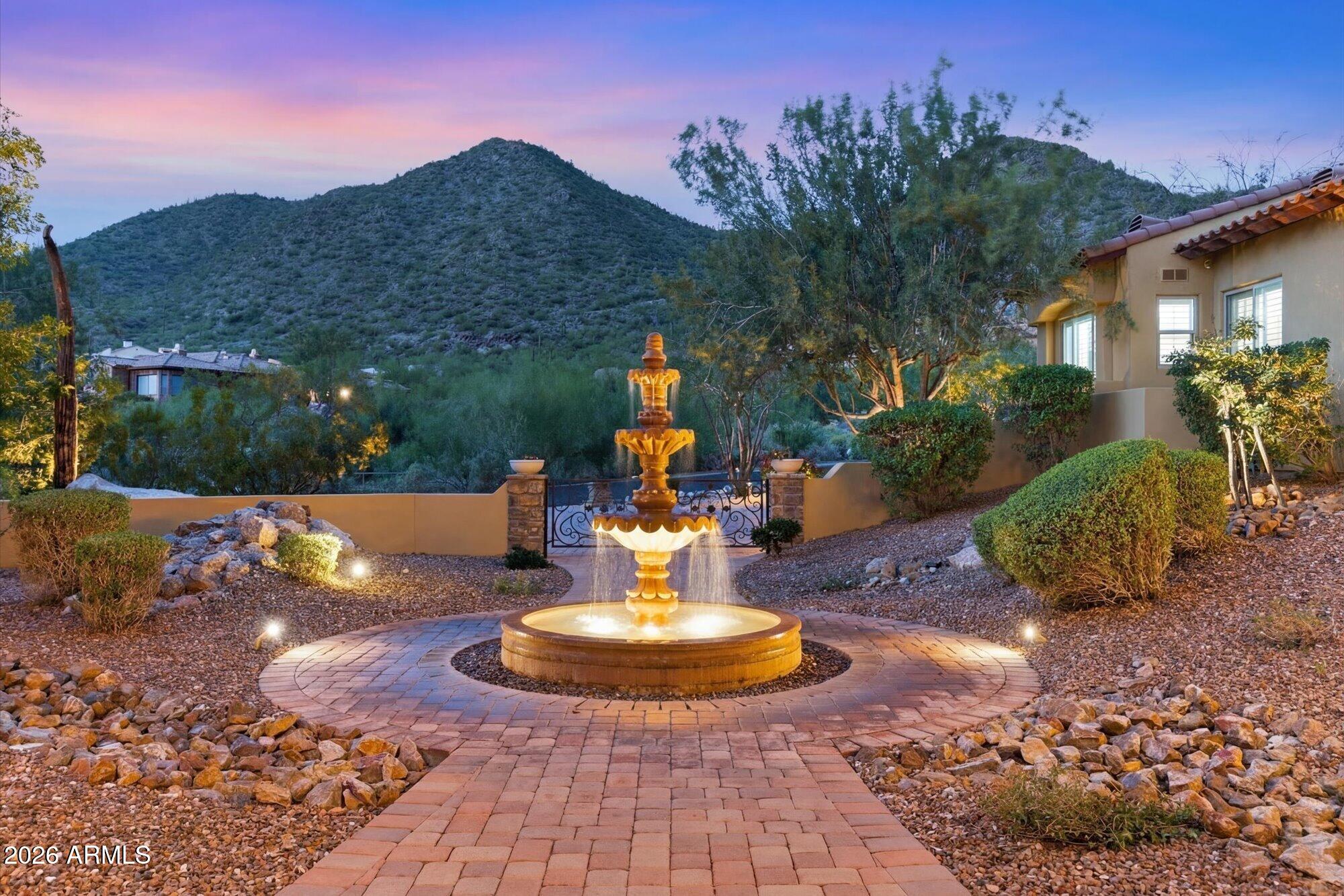 8407 E VIEW CREST Circle