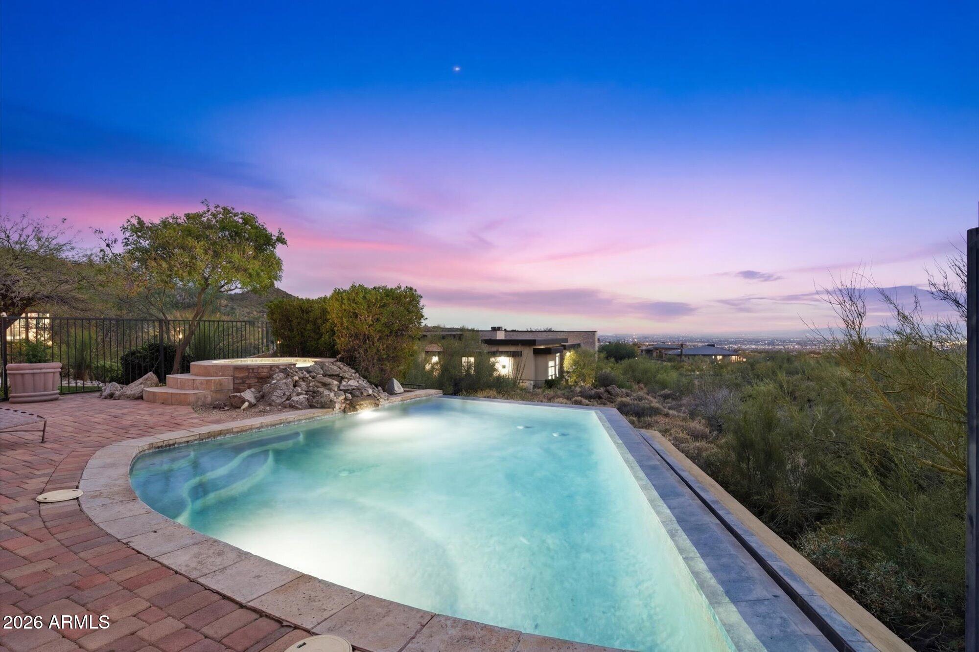 8407 E VIEW CREST Circle