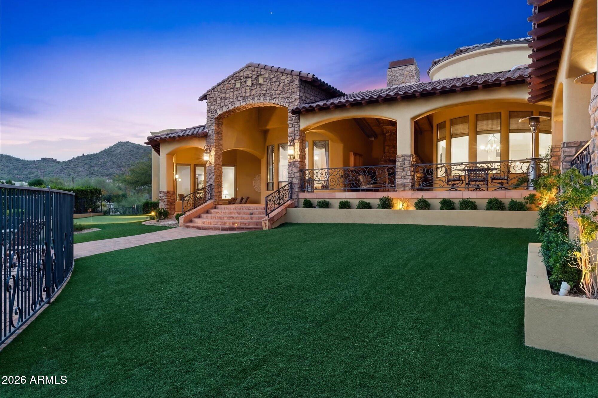 8407 E VIEW CREST Circle